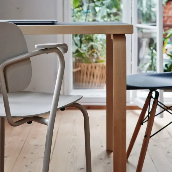 Aalto Table Rectangular 81B, 120 x 75 cm fra Artek