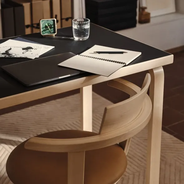 Aalto Table Rectangular 80B, 100x60 cm fra Artek