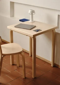 Aalto Table Square 80C, 60x60 cm fra Artek