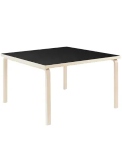 Aalto Table Square 84, 120x120 cm fra Artek