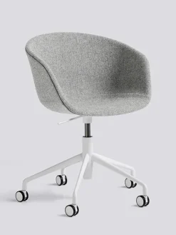 About a Chair AAC53 fra Hay