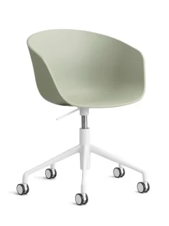 About a Chair AAC52 fra Hay