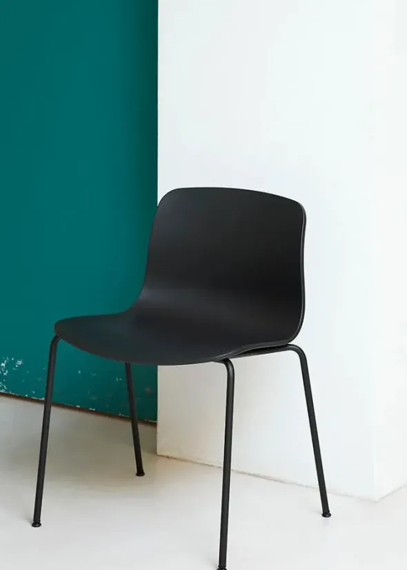 About a Chair AAC16 fra Hay