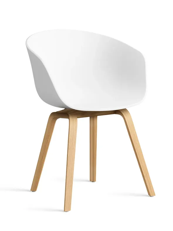About a Chair AAC22 fra Hay