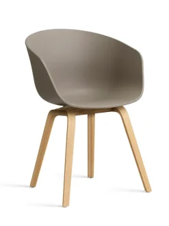 About a Chair AAC22 fra Hay