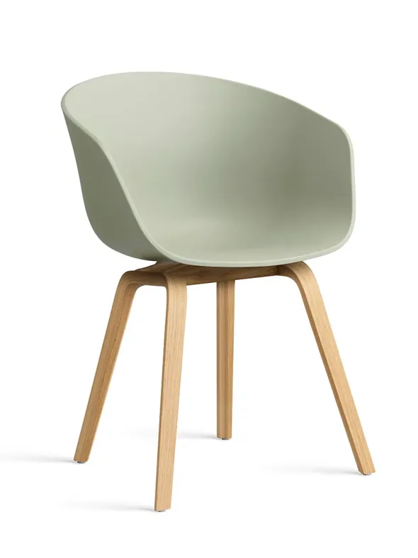 About a Chair AAC22 fra Hay