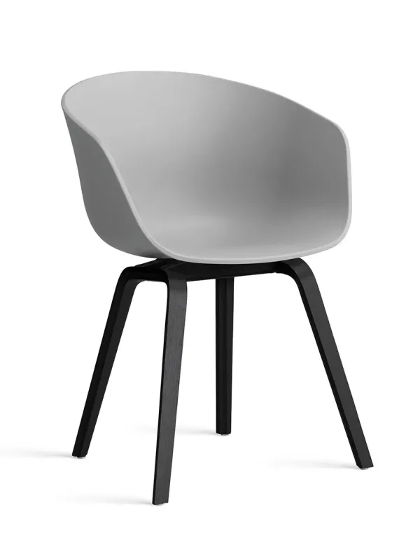 About a Chair AAC22 fra Hay