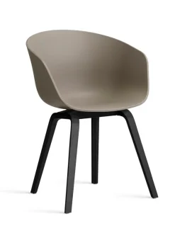 About a Chair AAC22 fra Hay