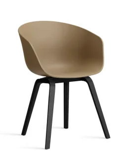 About a Chair AAC22 fra Hay