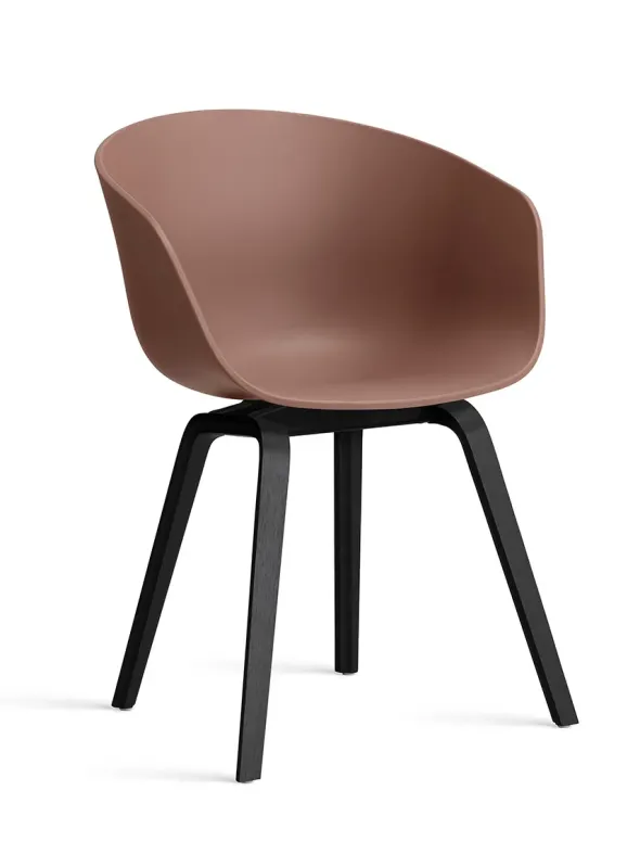 About a Chair AAC22 fra Hay
