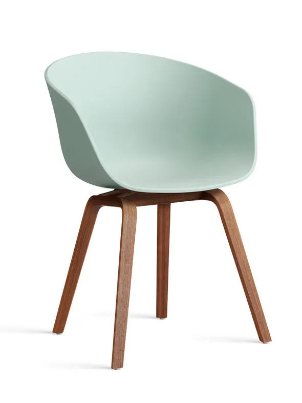 About a Chair AAC22 fra Hay