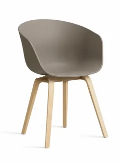 About a Chair AAC22, sæbebehandlet eg fra Hay