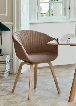 About a Chair AAC23 Soft fra Hay
