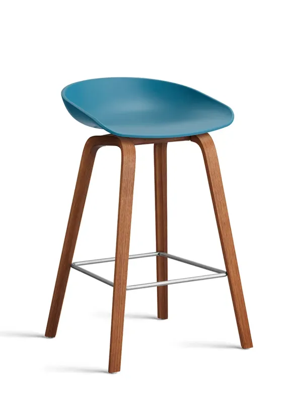 About a Stool AAS32 fra Hay