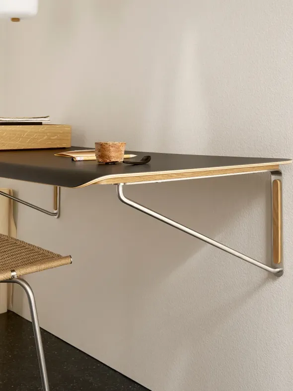 AB019 Wall Desk fra Carl Hansen & Søn