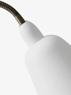 AJ7 Bellevue gulvlampe af Arne Jacobsen