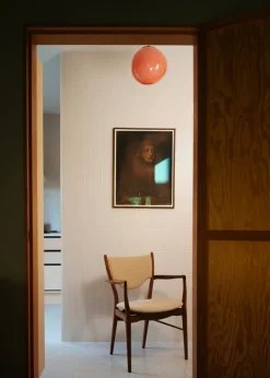 46 Armchair, valnød af Finn Juhl