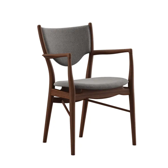 46 Armchair, valnød af Finn Juhl