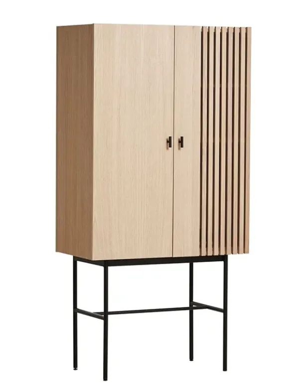 Array Highboard fra Woud