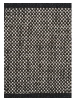 Asko Tæppe, black fra Linie Design