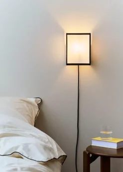 Ava Square Wall Lamp fra Hay
