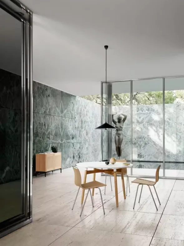 BA103 Preludia spisebord, hvid laminat eg olie fra Carl Hansen & Søn