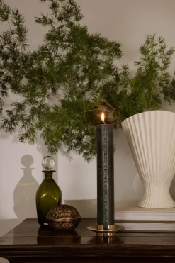 Block candle holder fra Ferm Living