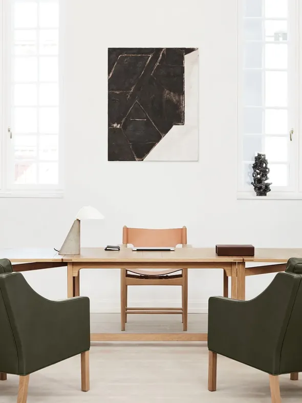 BM 71 Biblioteksbord af Børge Mogensen