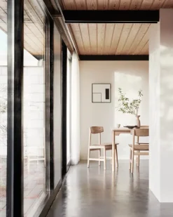 BM3162 Conscious stol, Light fra Mater