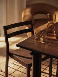 Boda spisebordsstol, stabelbar fra Ferm Living