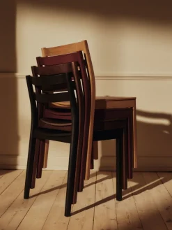 Boda spisebordsstol, stabelbar fra Ferm Living