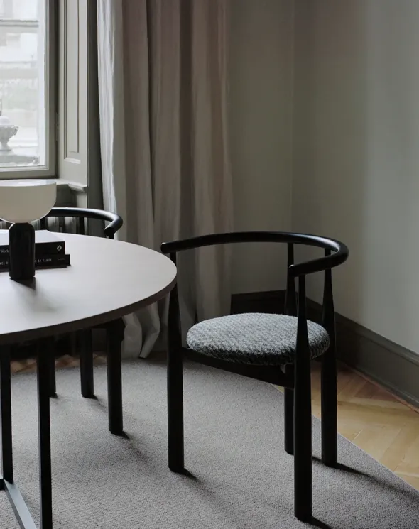 Bukowski Chair, sort fra New Works