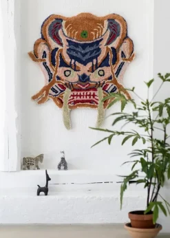 Burma Dragon Face Rug fra Bongusta