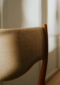 46 Chair, eg klar olie af Finn Juhl