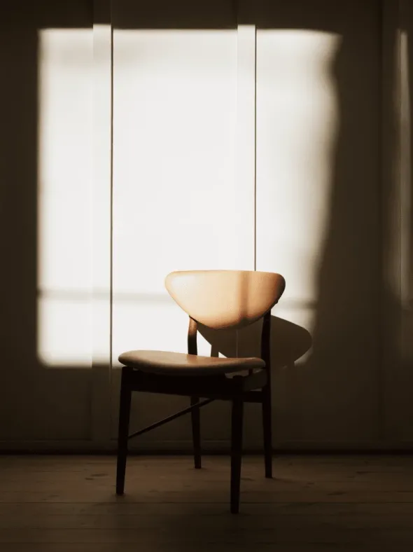 108 Chair, valnød af Finn Juhl