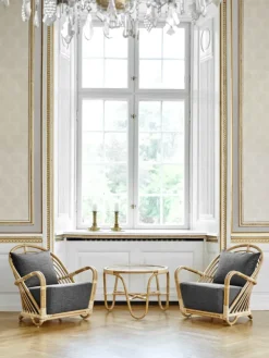 Charlottenborg Lænestol af Arne Jacobsen