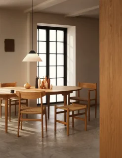 CH23 Spisestol, eg olie af Hans J. Wegner