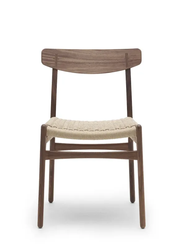 CH23 Spisestol, valnød olie af Hans J. Wegner