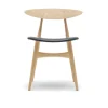 CH33 Stol, sæbebehandlet eg/sort læder af Hans J. Wegner
