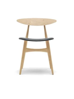 CH33 Stol, sæbebehandlet eg/sort læder af Hans J. Wegner