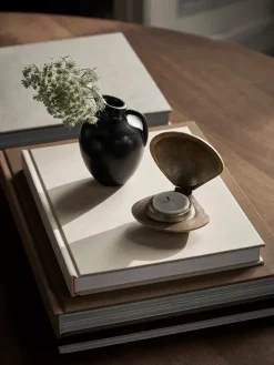 Clam Candle Holder fra Ferm Living
