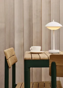 Clam Portable Lamp fra Fritz Hansen