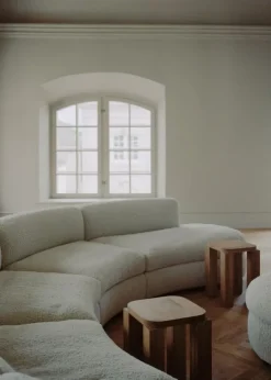 Coda sofa, configuration 8 Dark Zink fra New Works