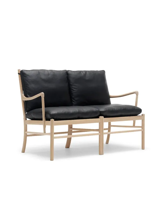 Colonial Sofa, OW149-2 af Ole Wanscher