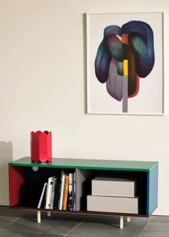 Colour Cabinet, medium med glasdøre fra Hay
