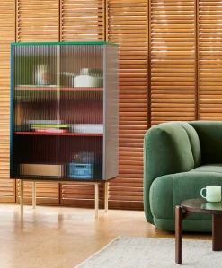 Colour Cabinet, tall med glasdøre fra Hay