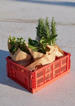 Colour crate M, red fra Hay