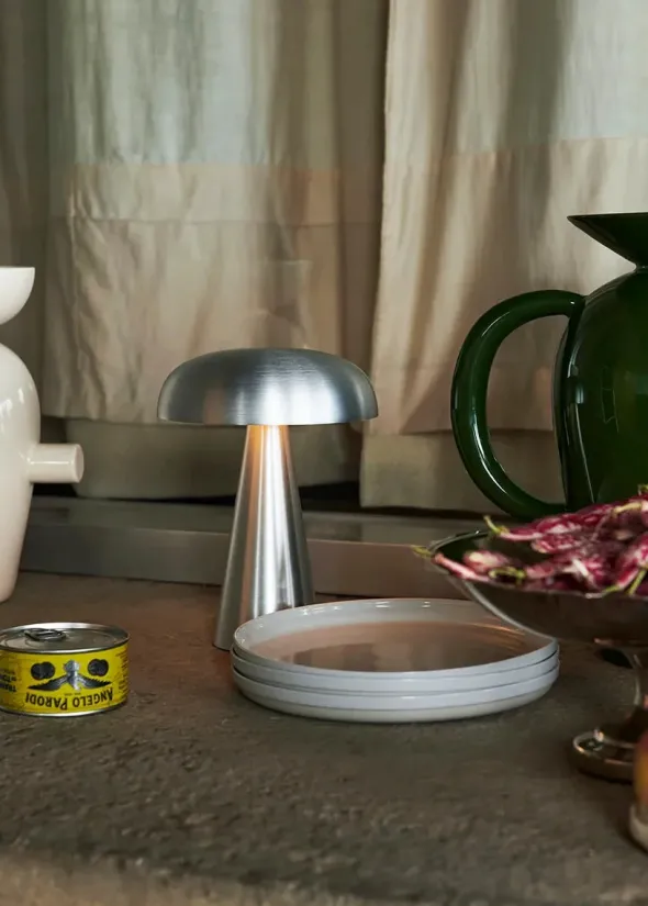 Como Bordlampe SC53, aluminium fra &Tradition