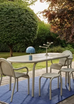Cord ultramarine blue gulvtæppe fra Tom Dixon