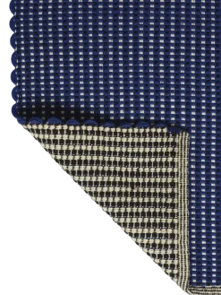 Cord ultramarine blue gulvtæppe fra Tom Dixon